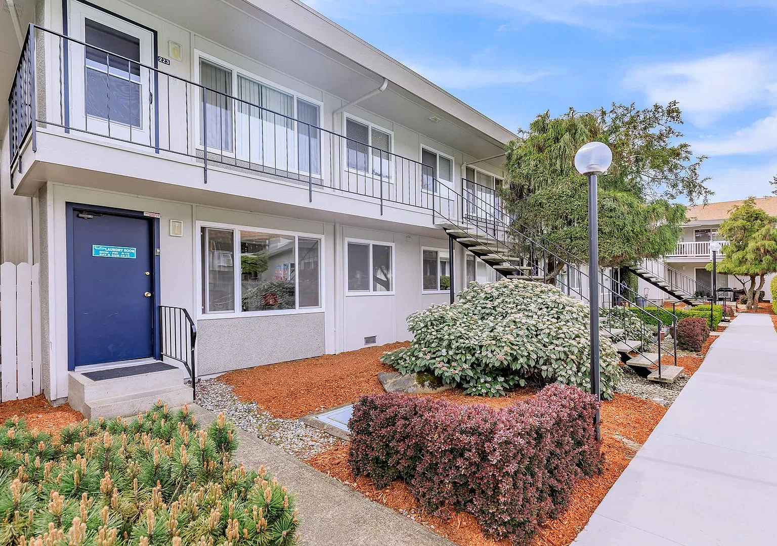 Mar Vista Apartments — Photo 3