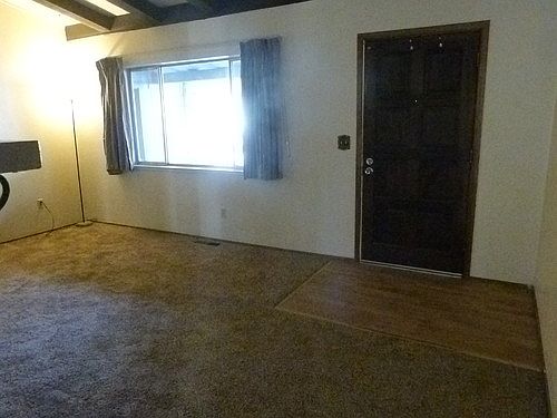 4th image of 2494 Osborne Ave