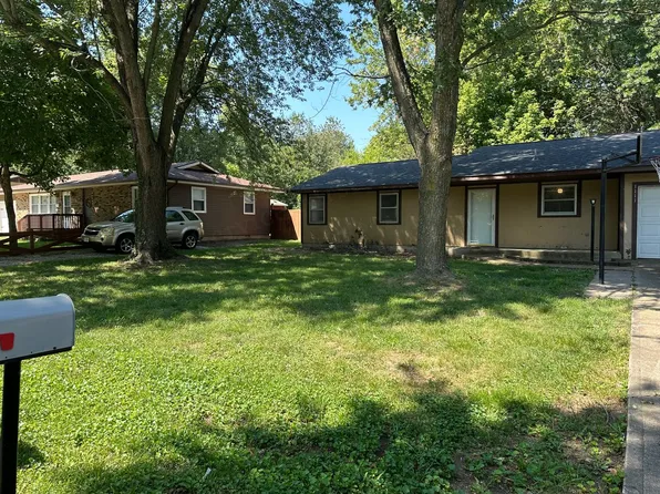 1111 S Carl St, Bolivar, MO 65613