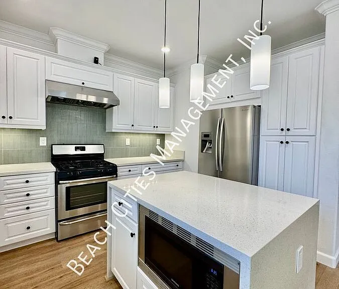 1749 Grand Ave #3 — Photo 17