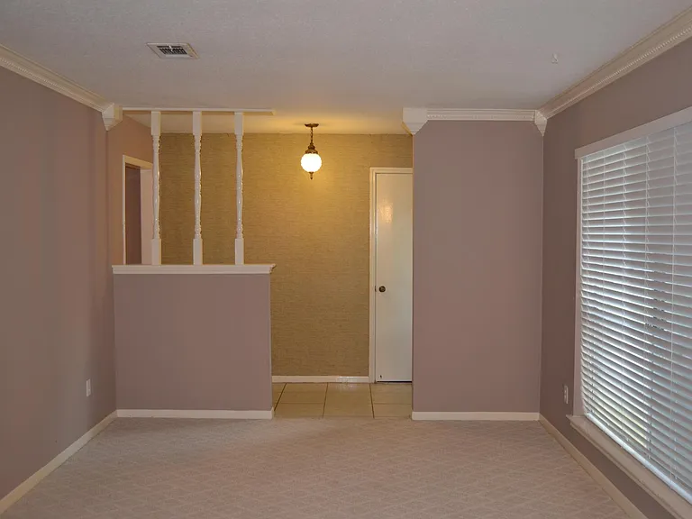 3214 Hunters Glen Dr — Photo 3