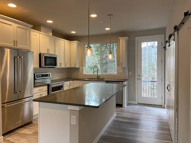 13420 Manor Way #C2 — Photo 13