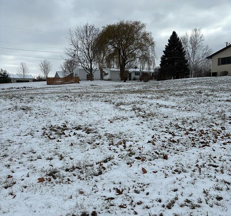 1st image of 0 E Compass St