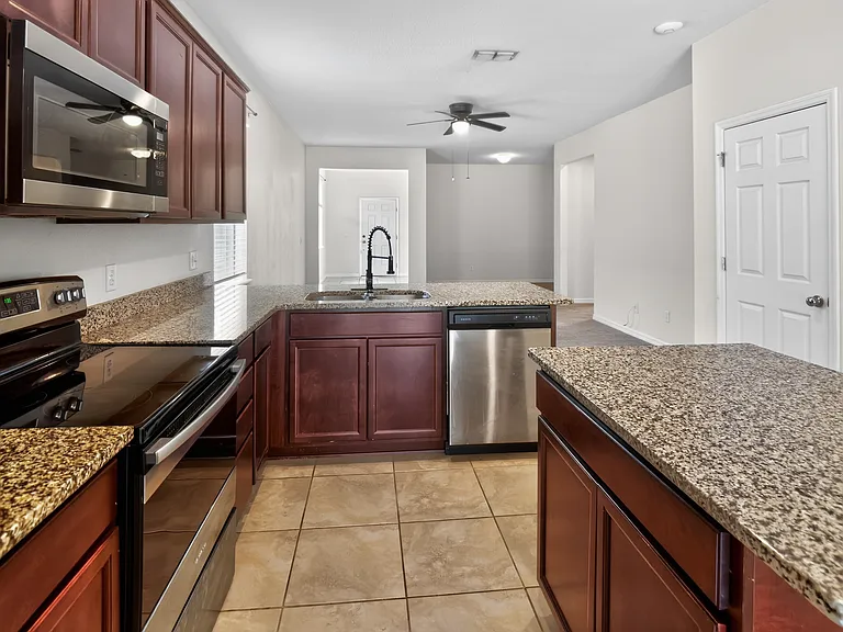 17520 Butterfly Pea Ct — Photo 12