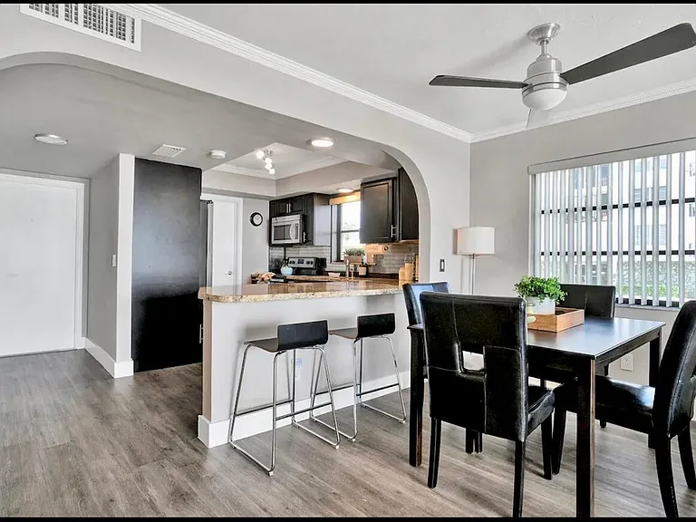 300 Croton Ave #102 — Photo 9