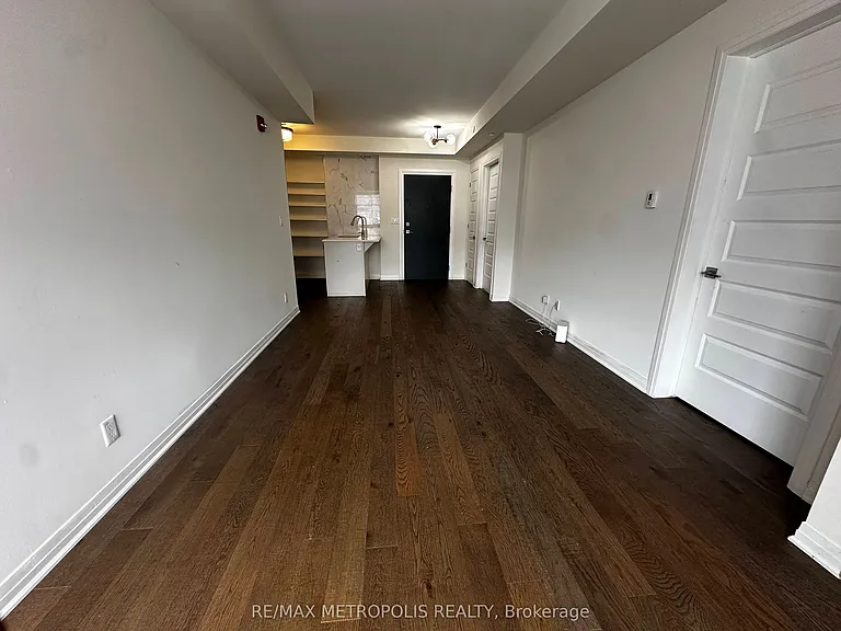 58 Adam Sellers St #301 — Photo 6