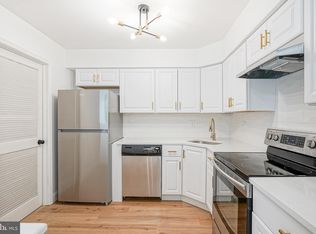 15 Pickwick Pl, Sewell, NJ 08080