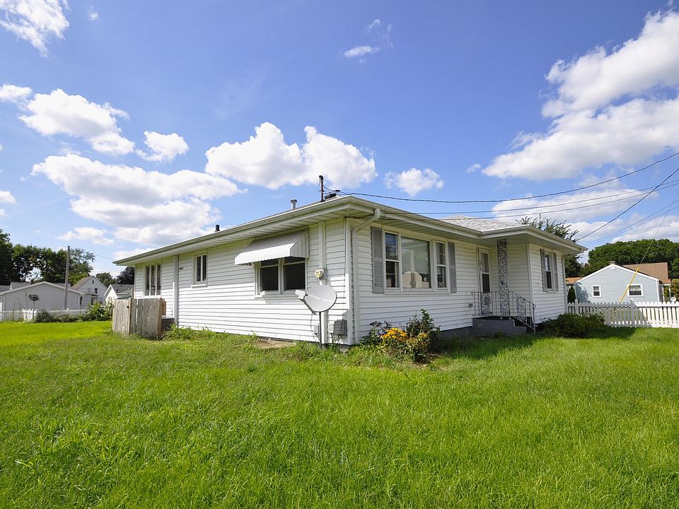1st image of 1015 1st Ave