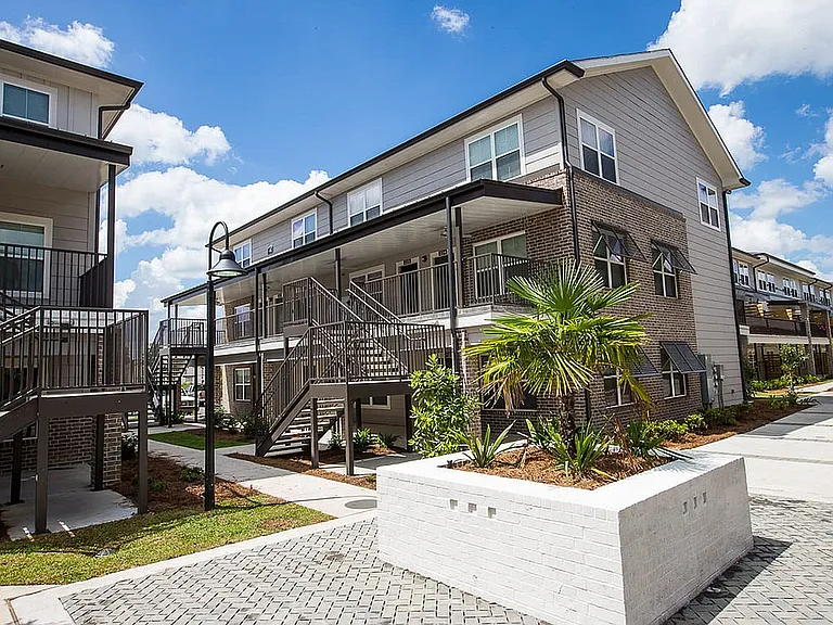 5959 Burbank Dr — Photo 31