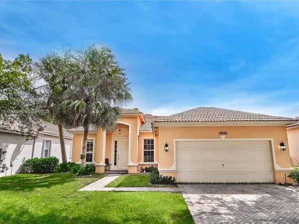 19406 S Whitewater Ave, Weston, FL 33332