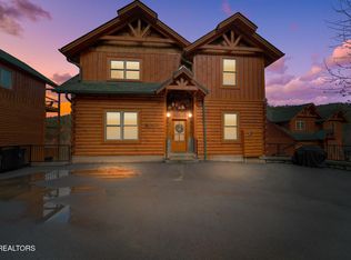 1125 Autumn Path Way, Sevierville, TN 37862