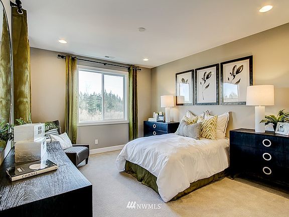 3rd image of 10272 Ramble Drive NW