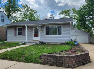 929 Chicago Ave, Waukesha, WI 53188