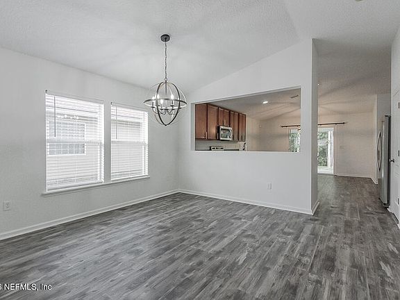 5th image of 76401 DEERWOOD Drive