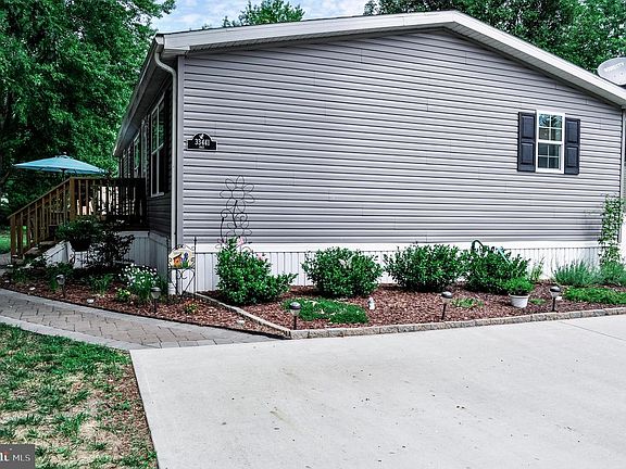 4th image of 33441 Daisy St #55270