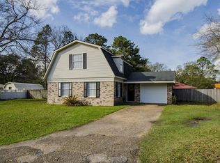 400 Scanlan Way S, Satsuma, AL 36572