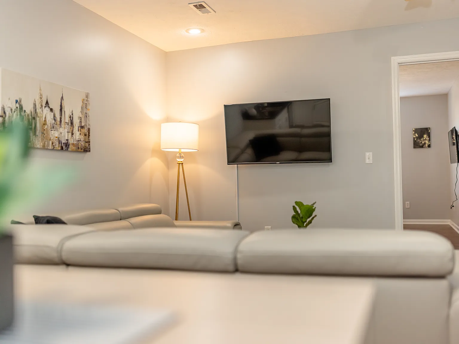 2 bed, $1,500 — Photo 4