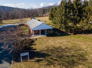 38 Kinnaman Ave, Washington, NJ 07882