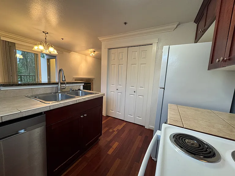 1843 S 286th Ln #T201 — Photo 9