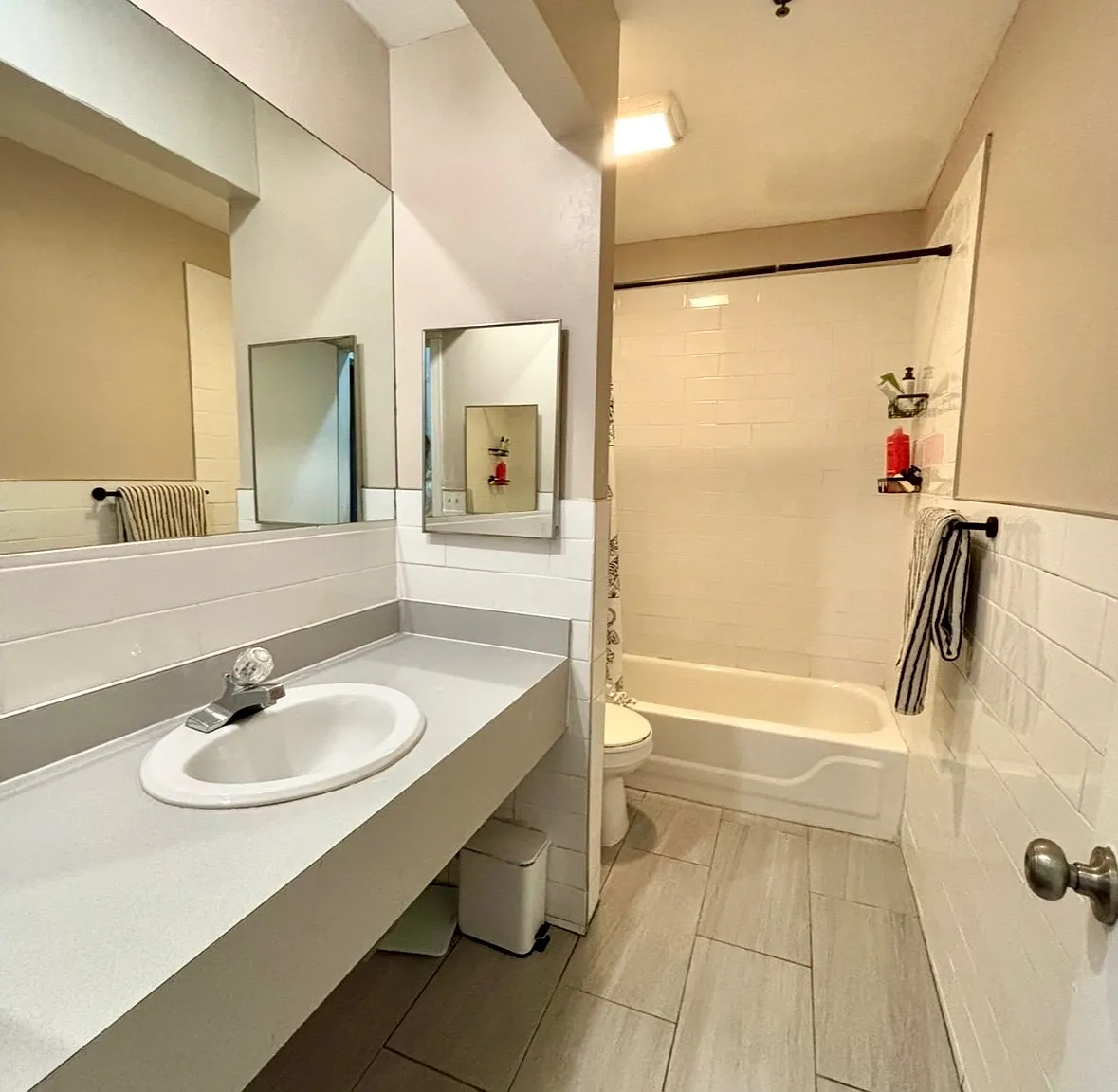 2 bed, 1.5 bath, $2,300 — Photo 4