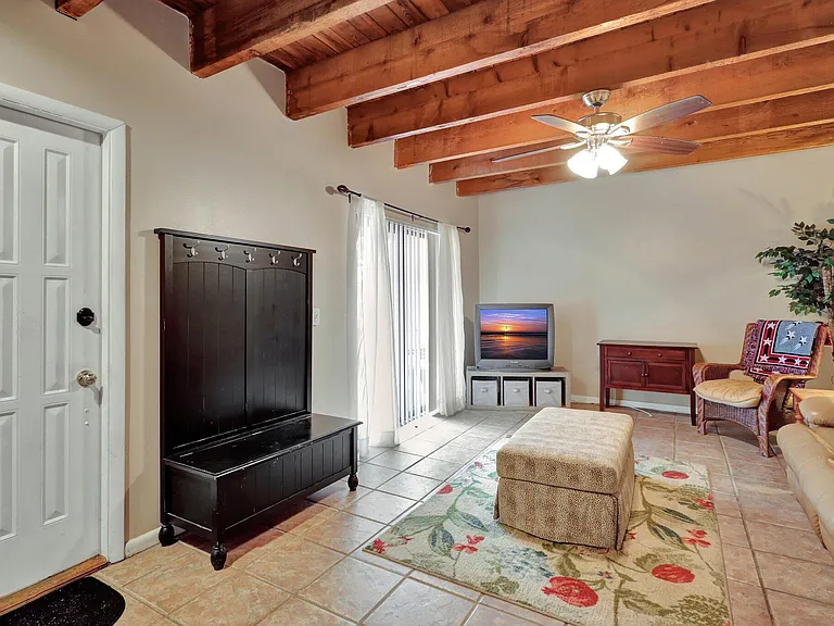 1558 Shaker Cir — Photo 3