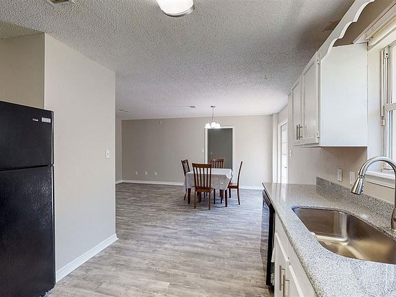 5th image of 8657 Blue Jay Way