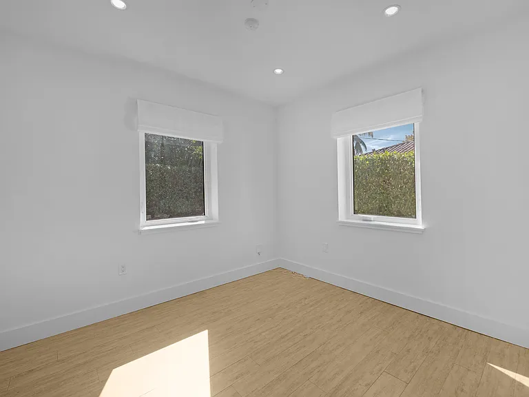 6476 SW 10th Ter — Photo 21