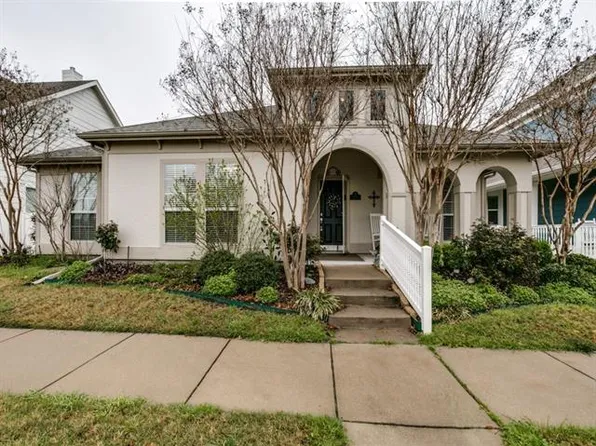 1128 Cotton Exchange Dr, Aubrey, TX 76227