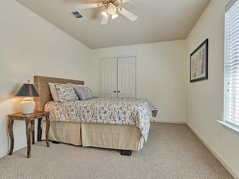 15 Cobble Gate Pl — Photo 31
