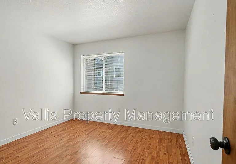 5262 Springcrest Dr S — Photo 21