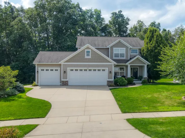 7313 Valhalla Dr, Hudsonville, MI 49426