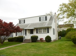 100 S 20th Ave, Manville, NJ