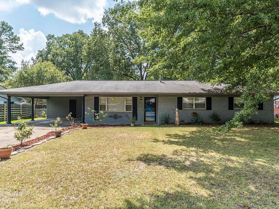 1st image of 709 Cottonwood Dr