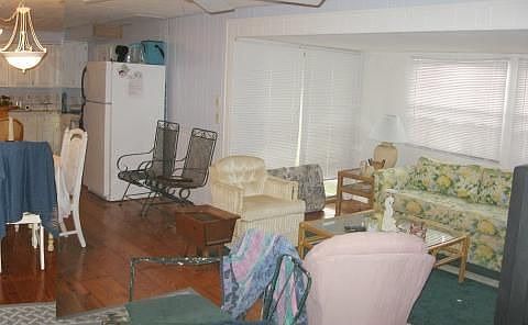 4th image of 11020 Haiti Bay