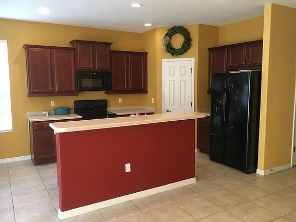 4th image of 3220 Oak Brook Ln
