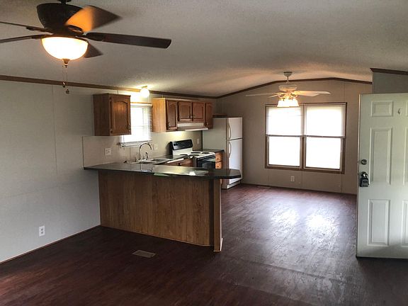 3rd image of 12951 Clearwater Dr