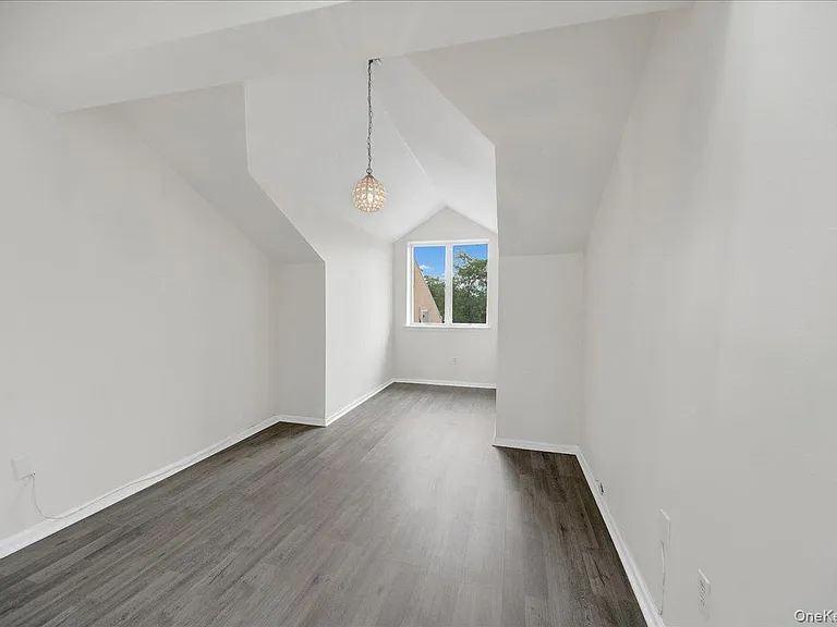 1424 Outlook Ave #3 — Photo 9