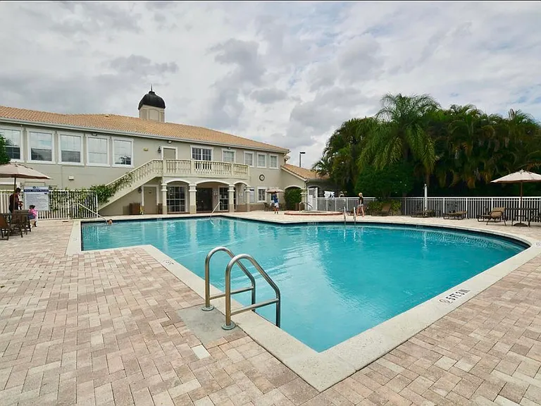 114 SW Peacock Blvd #8105 — Photo 32