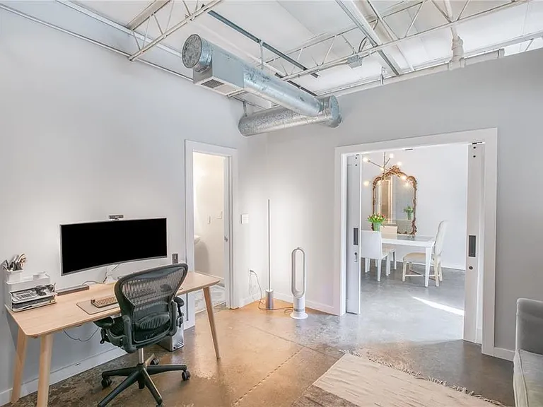 174 Chester Ave SE #102 — Photo 7