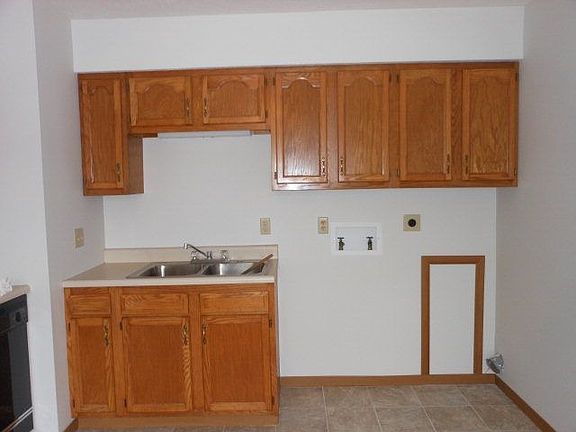 5th image of 1223 Grenada Dr
