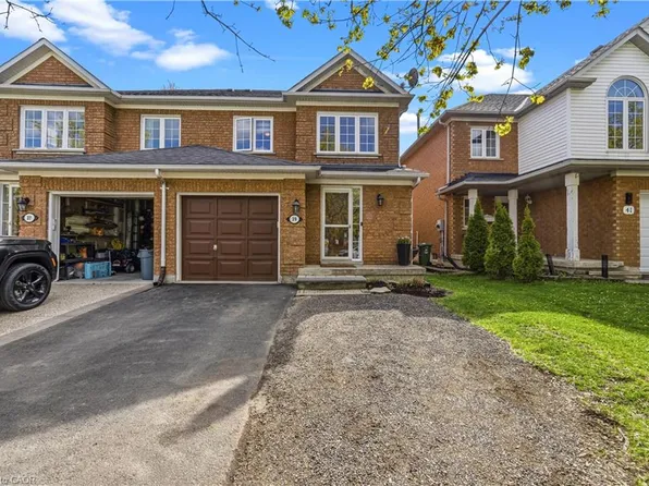 39 Harnesworth Cres, Hamilton, ON L8B 0J3