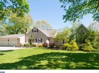 417 Barnsboro Rd, Sewell, NJ 08080