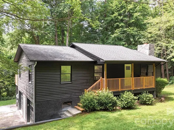 4 Smokey Mountain Dr, Swannanoa, NC 28778