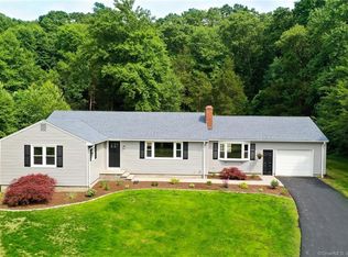 220 Cedar Ridge Ter, Glastonbury, CT 06033