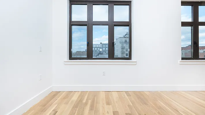 Rented by Nooklyn NYC LLC | media 18