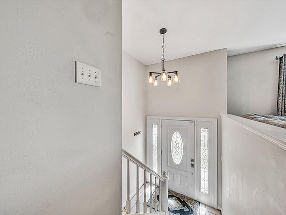 5th image of 673 Missimer Ln