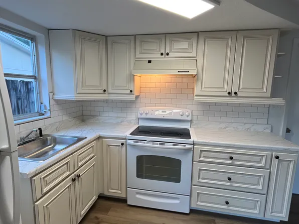 1446 Brightwell Dr, Holiday, FL 34690