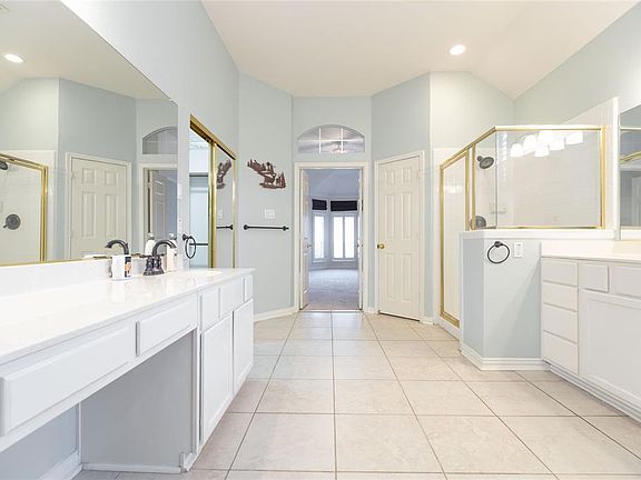 3rd image of 2305 Eldger Dr