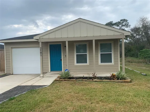 2501 16th St, Hempstead, TX 77445
