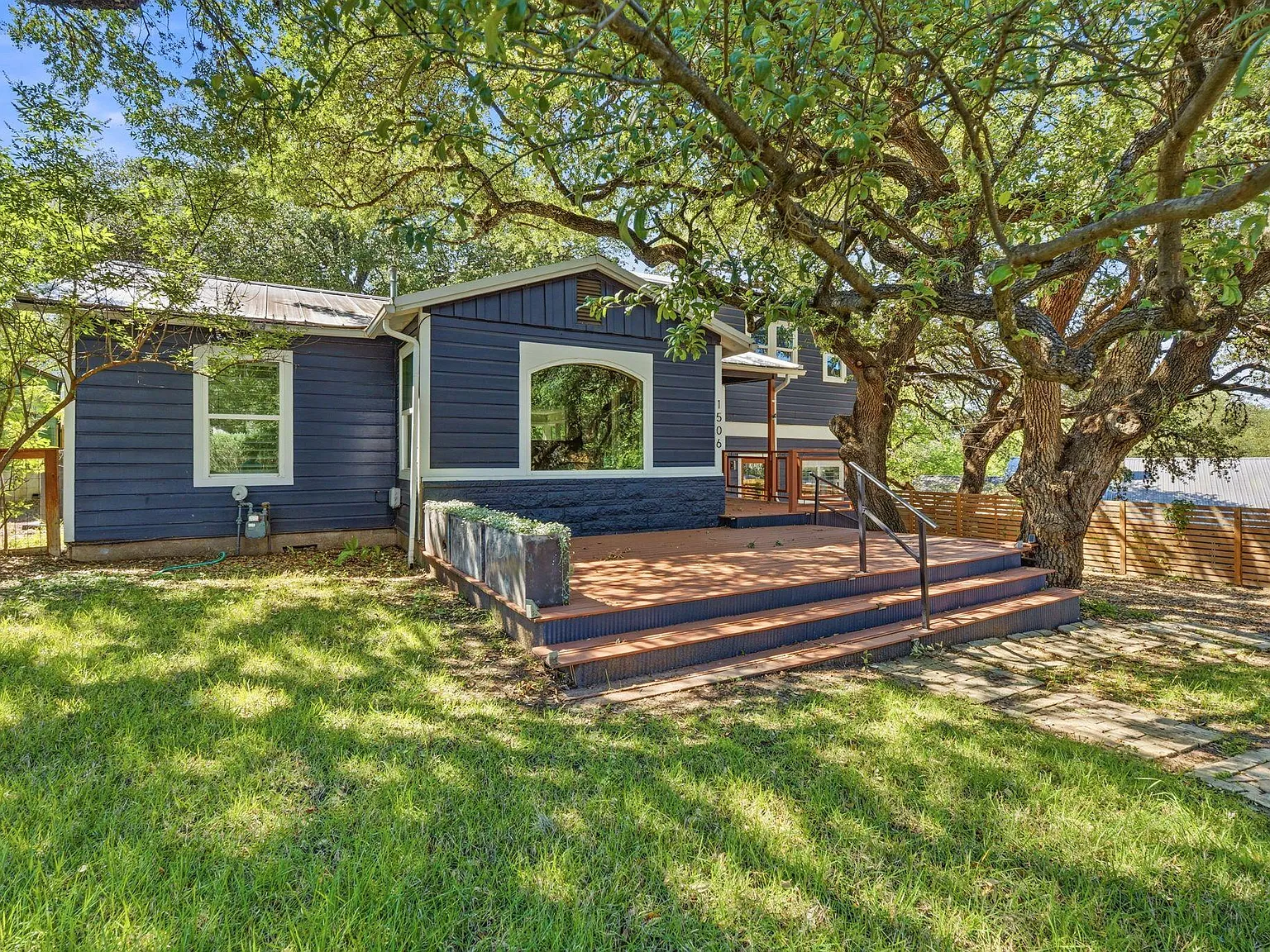 4 bed, 3.0 bath, 2088 sqft, $10,000 — Photo 1